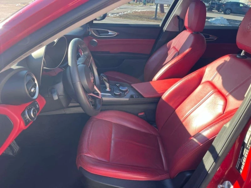 Alfa Romeo Giulia * CARFAX * ЦЕНА ДО БГ, снимка 10 - Автомобили и джипове - 53177851