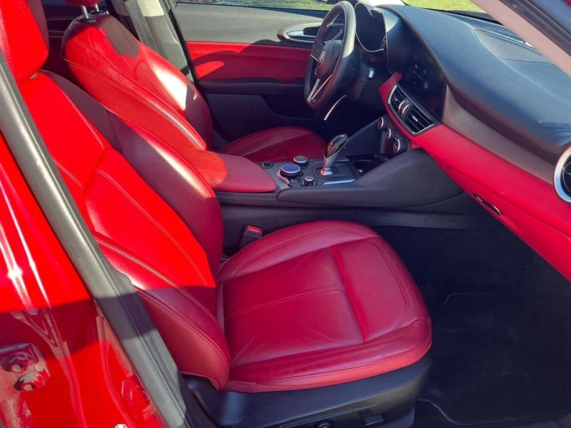 Alfa Romeo Giulia * CARFAX * ЦЕНА ДО БГ, снимка 15 - Автомобили и джипове - 53177851