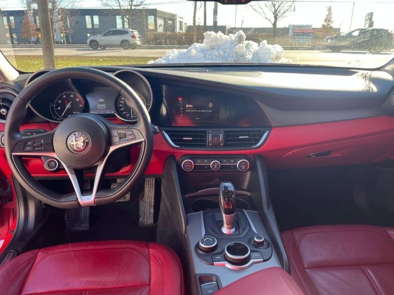Alfa Romeo Giulia * CARFAX * ЦЕНА ДО БГ, снимка 13 - Автомобили и джипове - 53177851