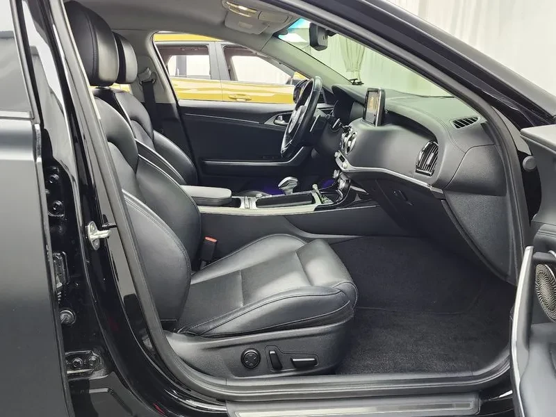 Kia Stinger 2.2 Diesel 2Wd Dream Edition, снимка 11 - Автомобили и джипове - 55787334