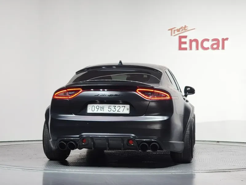 Kia Stinger 2.2 Diesel 2Wd Dream Edition, снимка 4 - Автомобили и джипове - 55787334