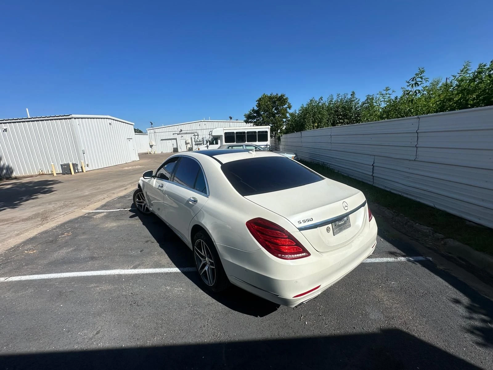 Mercedes-Benz S 500 Burmester 3D* Distronic* Night vision* Пано* Обдух - изображение 3