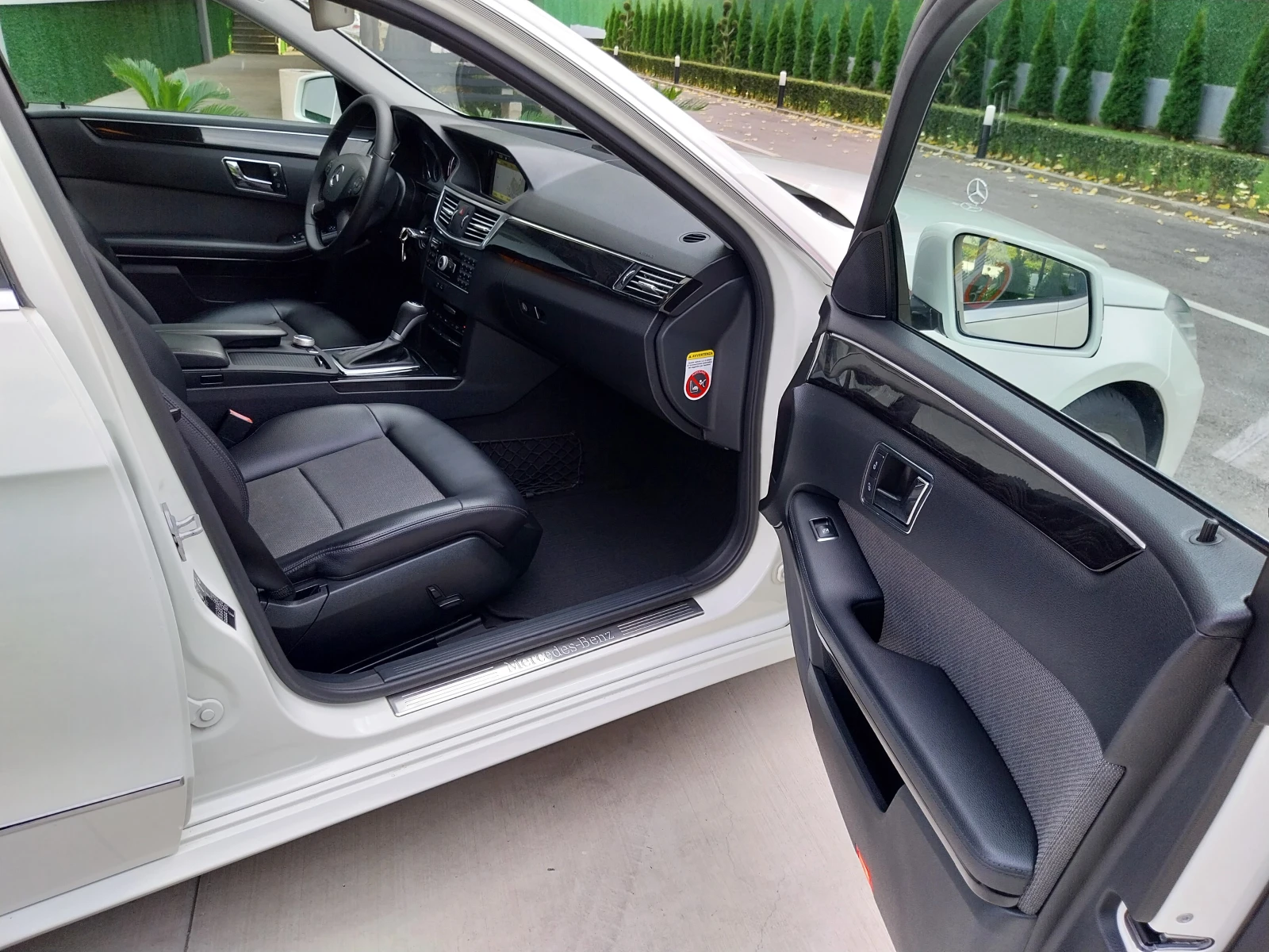 Mercedes-Benz E 250 * E250-204кс* /7G-Tron 4Matic TOP | Mobile.bg — изображение 13