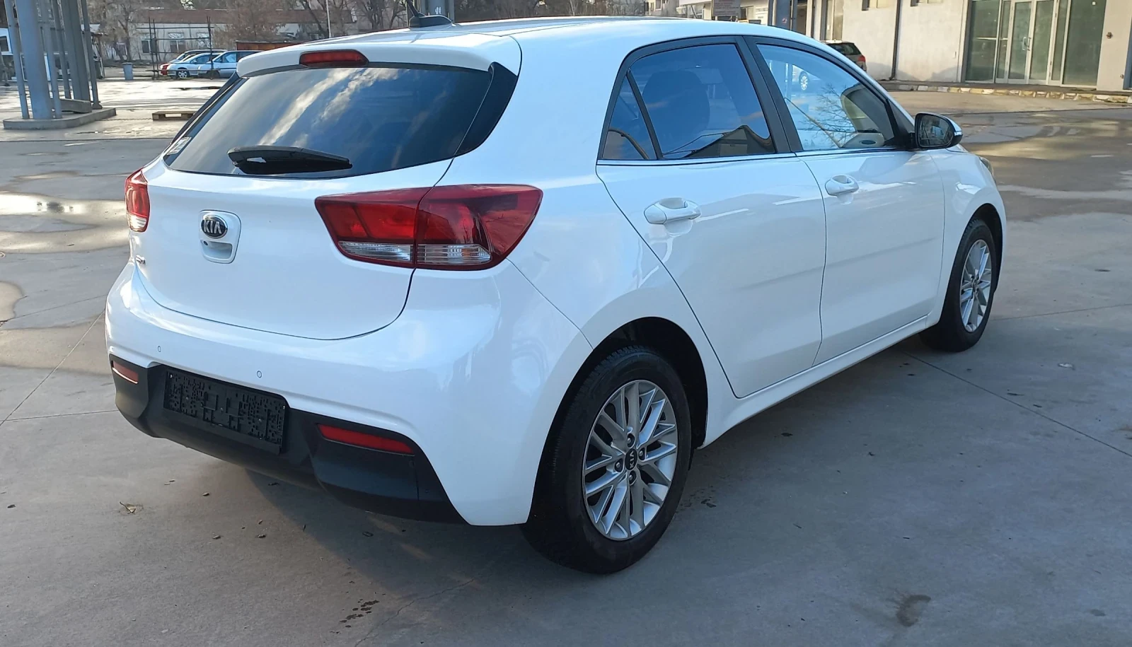 Kia Rio 1.25i 84ps - изображение 5