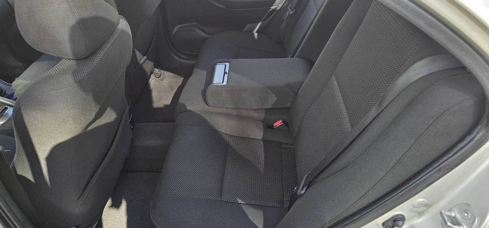 Toyota Avensis 2.0 ������ ��������  | Mobile.bg � ����������� 8