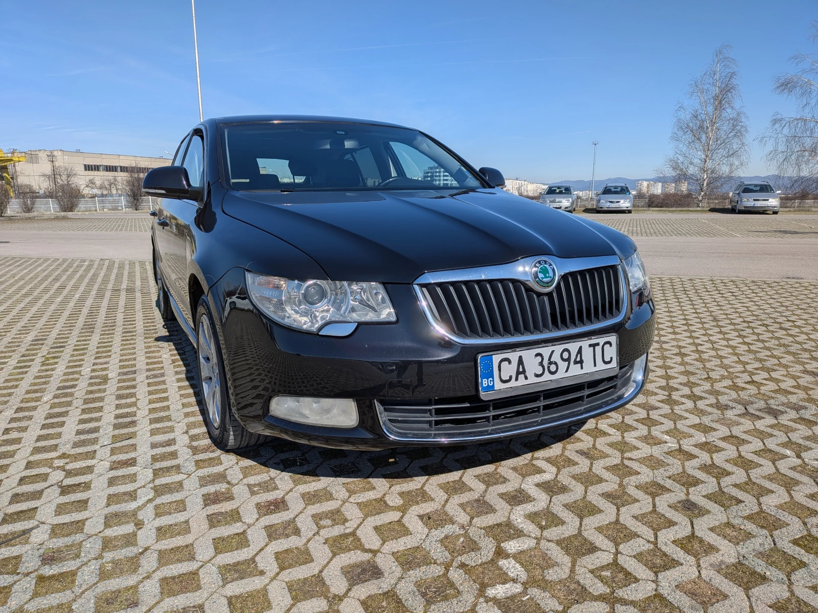 Skoda Superb TDI, снимка 2 - Автомобили и джипове - 53712913