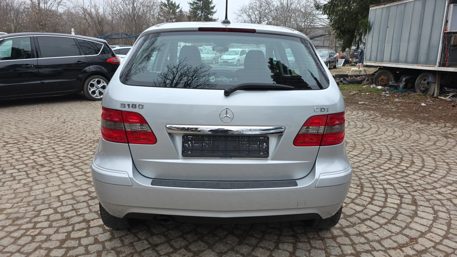 Mercedes-Benz B 180 CDI 109k.c Premium , снимка 6 - Автомобили и джипове - 53811569