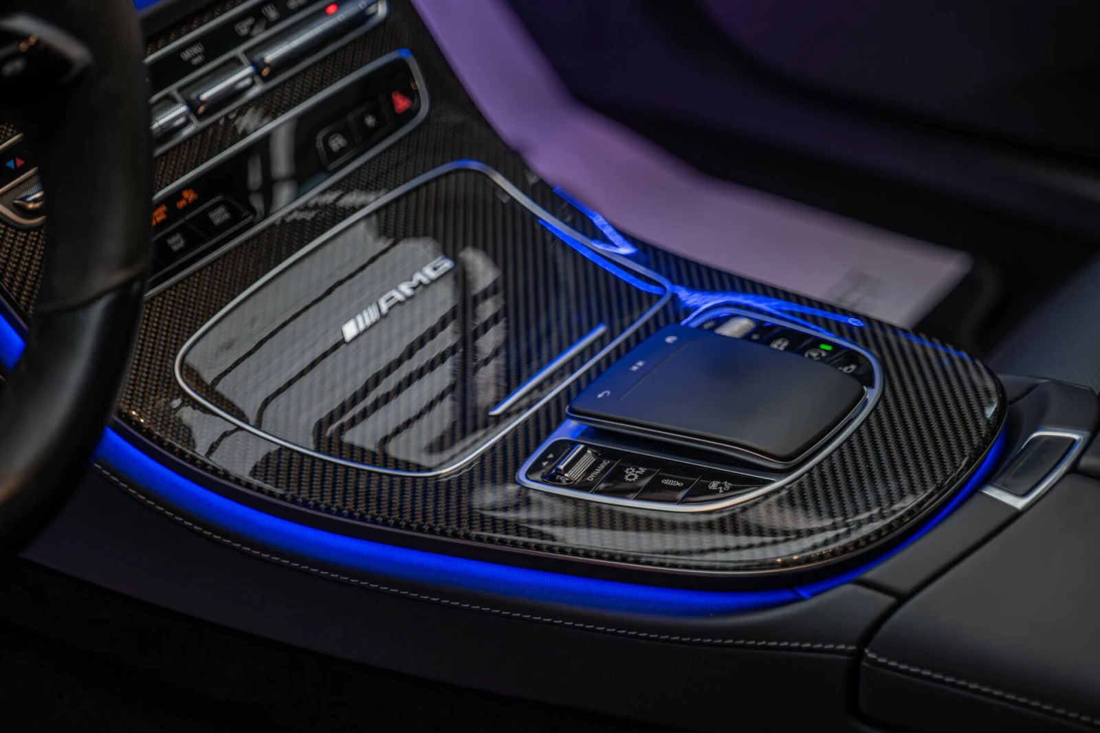 Mercedes-Benz E 63 AMG S/4M+ /Burmester/HuD/SpeedShift/360Камера/Карбон, снимка 10 - Автомобили и джипове - 53946903