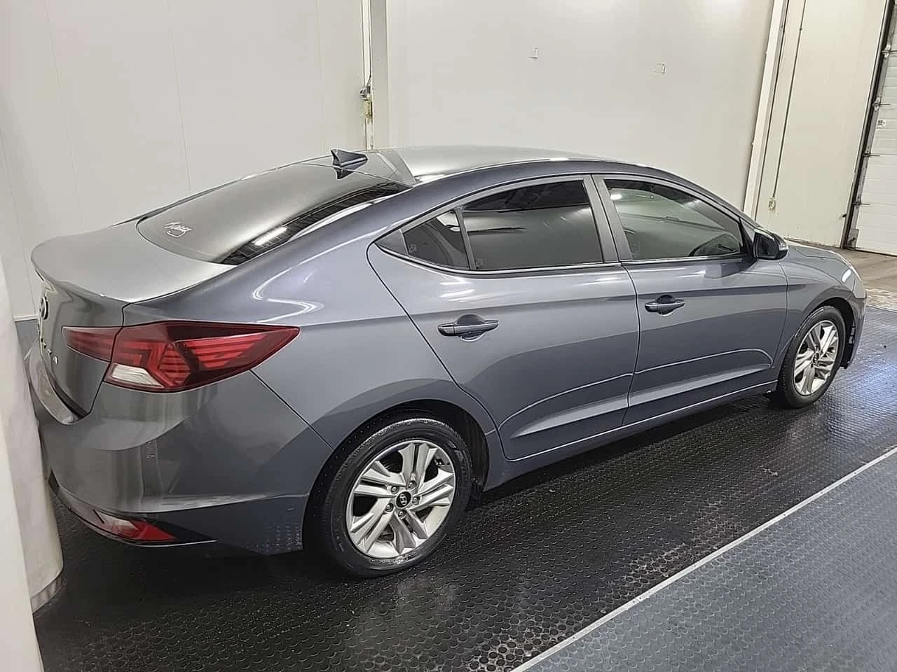 Hyundai Elantra * PREFERRED * CARFAX * ���� �� �� | Mobile.bg � ����������� 4