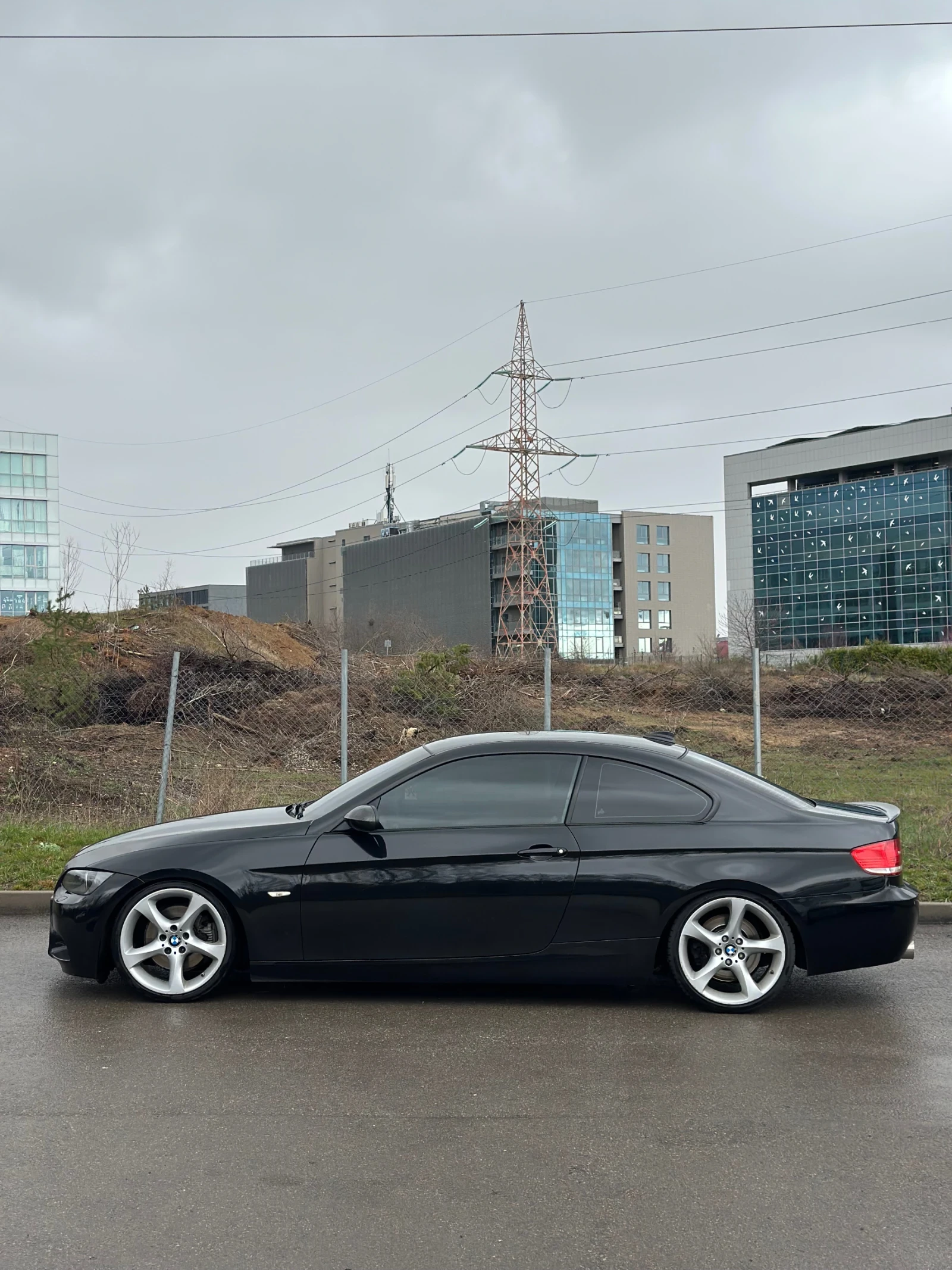 BMW 330 3.0i, снимка 3 - Автомобили и джипове - 54239420