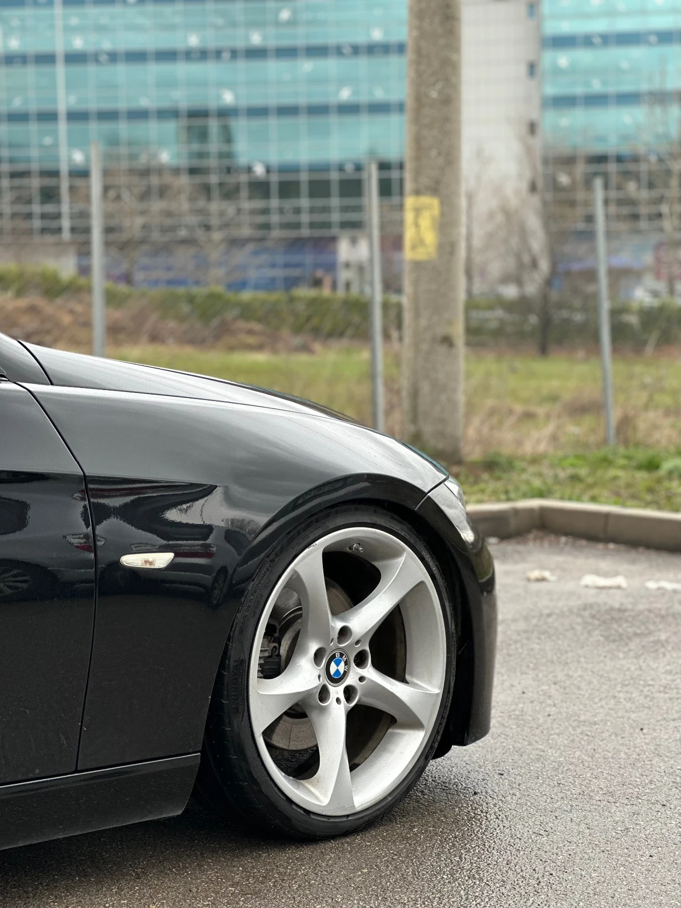 BMW 330 3.0i, снимка 4 - Автомобили и джипове - 54239420