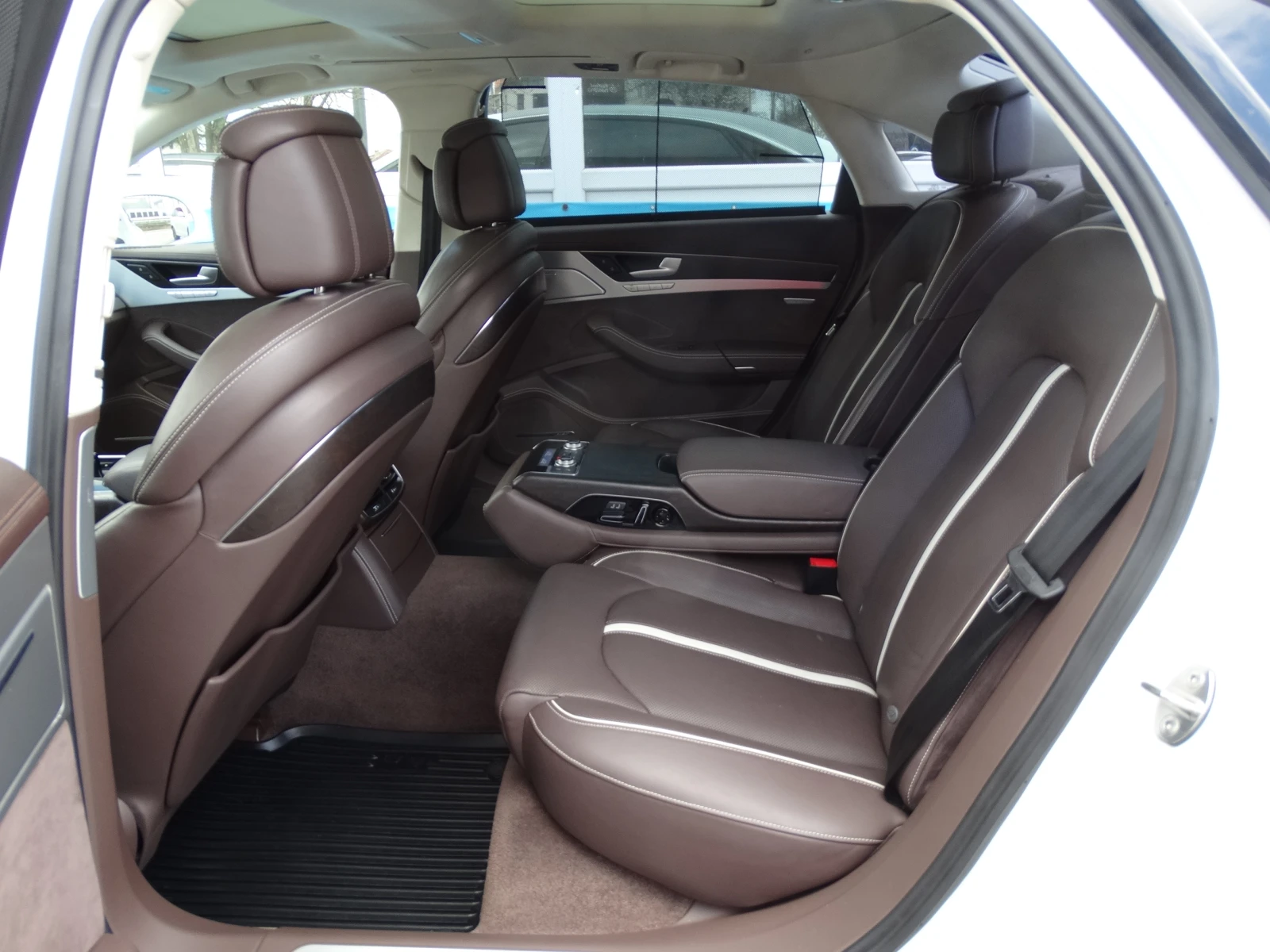 Audi A8 4.0TFSI LONG FULL, снимка 9 - Автомобили и джипове - 54087399