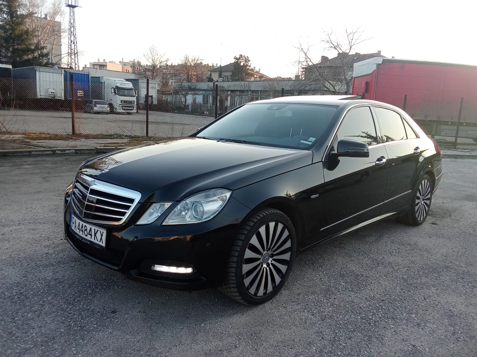 Mercedes-Benz E 350 4 matik ЛИЗИНГ, снимка 2 - Автомобили и джипове - 54170140