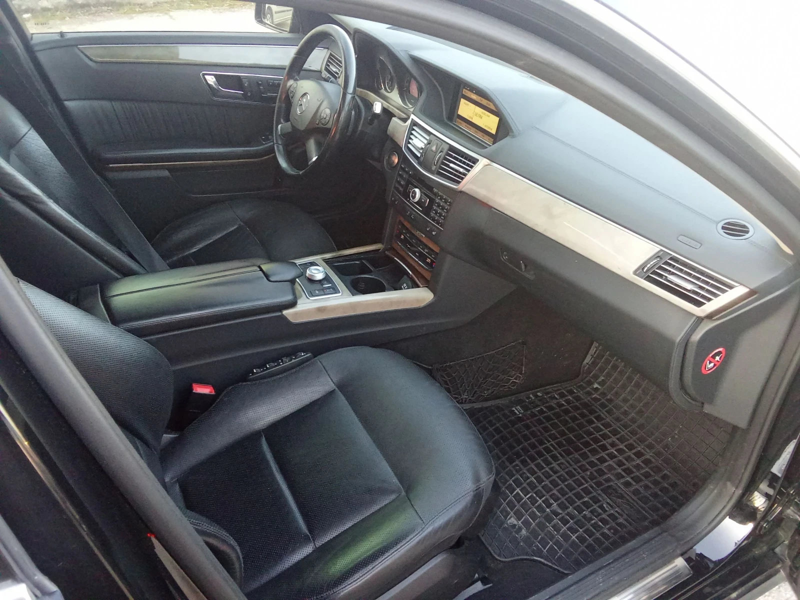 Mercedes-Benz E 350 4 matik ЛИЗИНГ, снимка 10 - Автомобили и джипове - 54170140