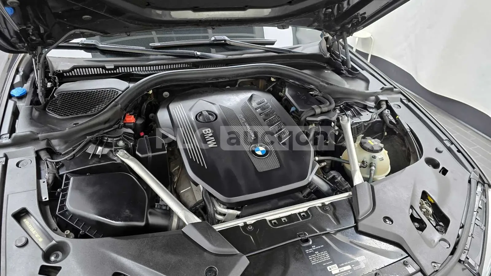 BMW 530 * Harman Kardon * 360 Камери * Дистроник * , снимка 4 - Автомобили и джипове - 54279254