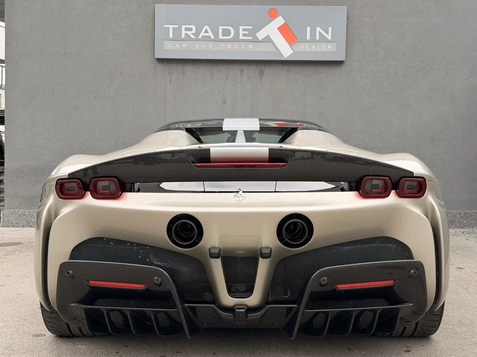Ferrari SF 90 SPIDER, снимка 5 - Автомобили и джипове - 54520846
