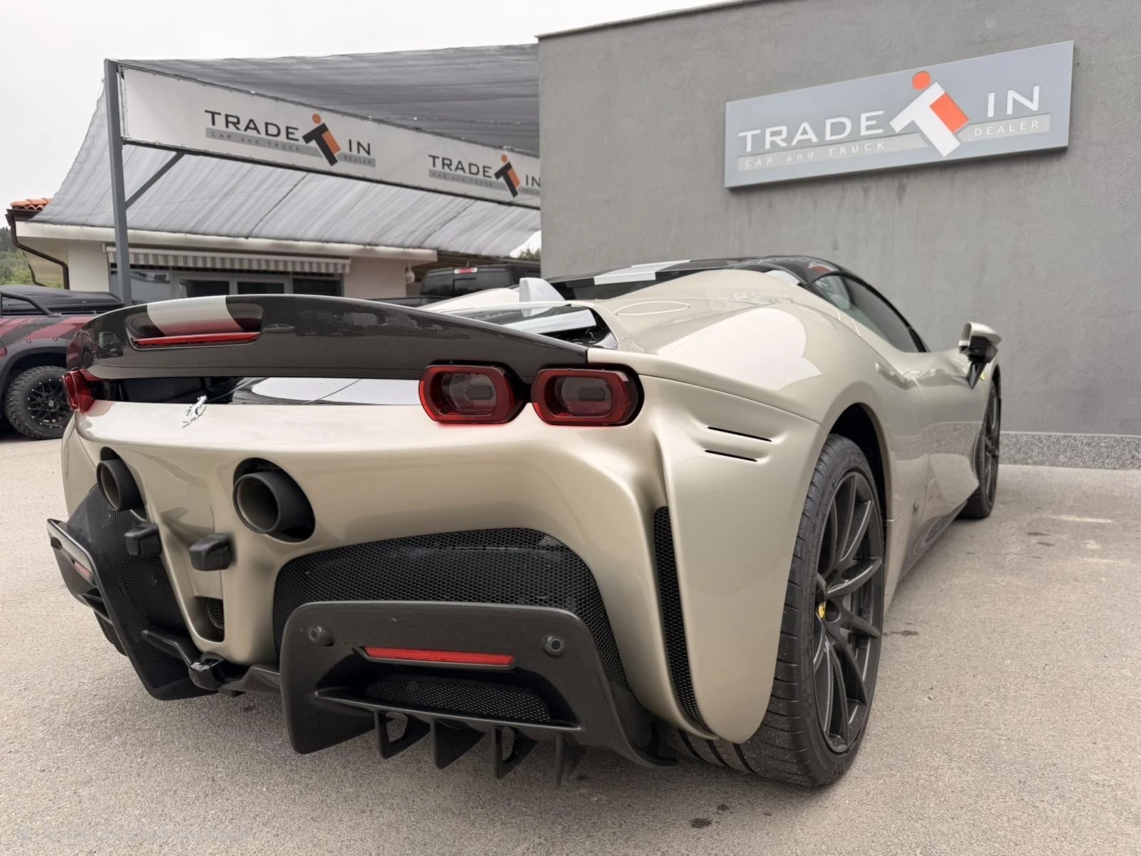 Ferrari SF 90 SPIDER, снимка 4 - Автомобили и джипове - 54520846