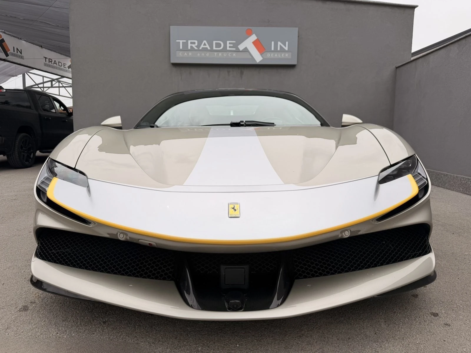 Ferrari SF 90 SPIDER, снимка 2 - Автомобили и джипове - 54520846