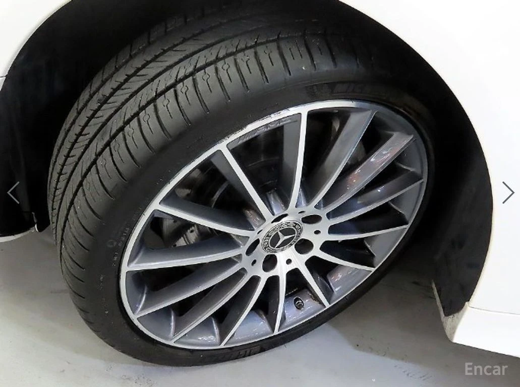 Mercedes-Benz CLS 400 d 4MATIC AMG LINE* BURMESTER* HEAD-UP* 360 CAM* , снимка 6 - Автомобили и джипове - 54929428