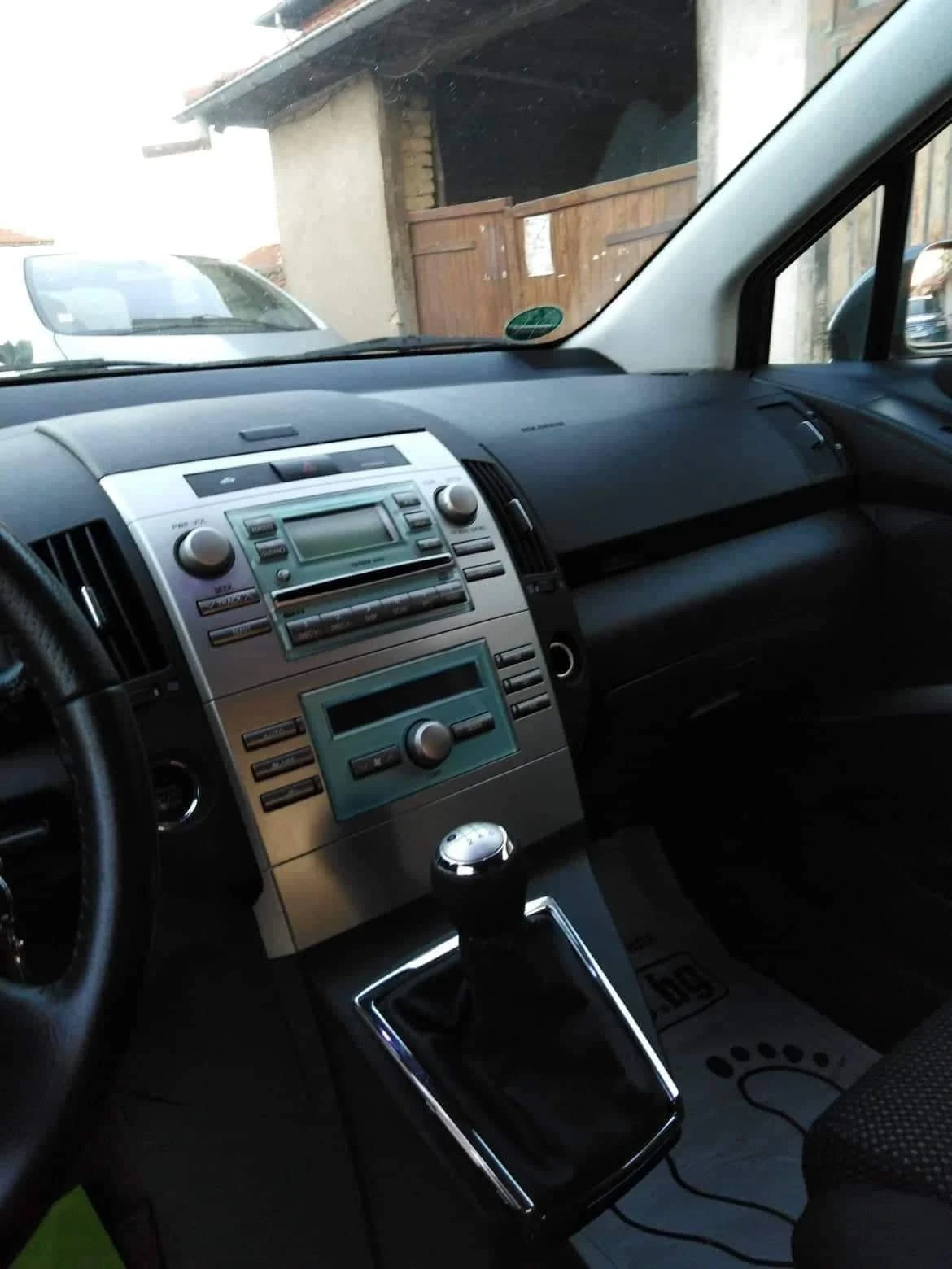 Toyota Corolla verso, снимка 3 - Автомобили и джипове - 55512497