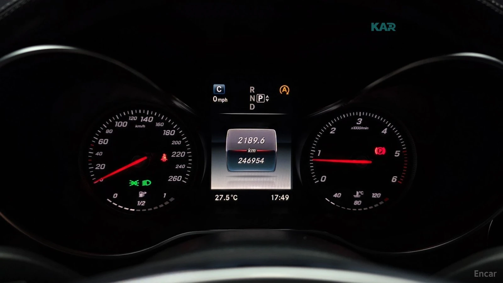 Mercedes-Benz C 250 BlueTec 4MATIC AMG LINE* ХЕДЪП* ПОДГРЕВ* КАМЕРА, снимка 7 - Автомобили и джипове - 55887338