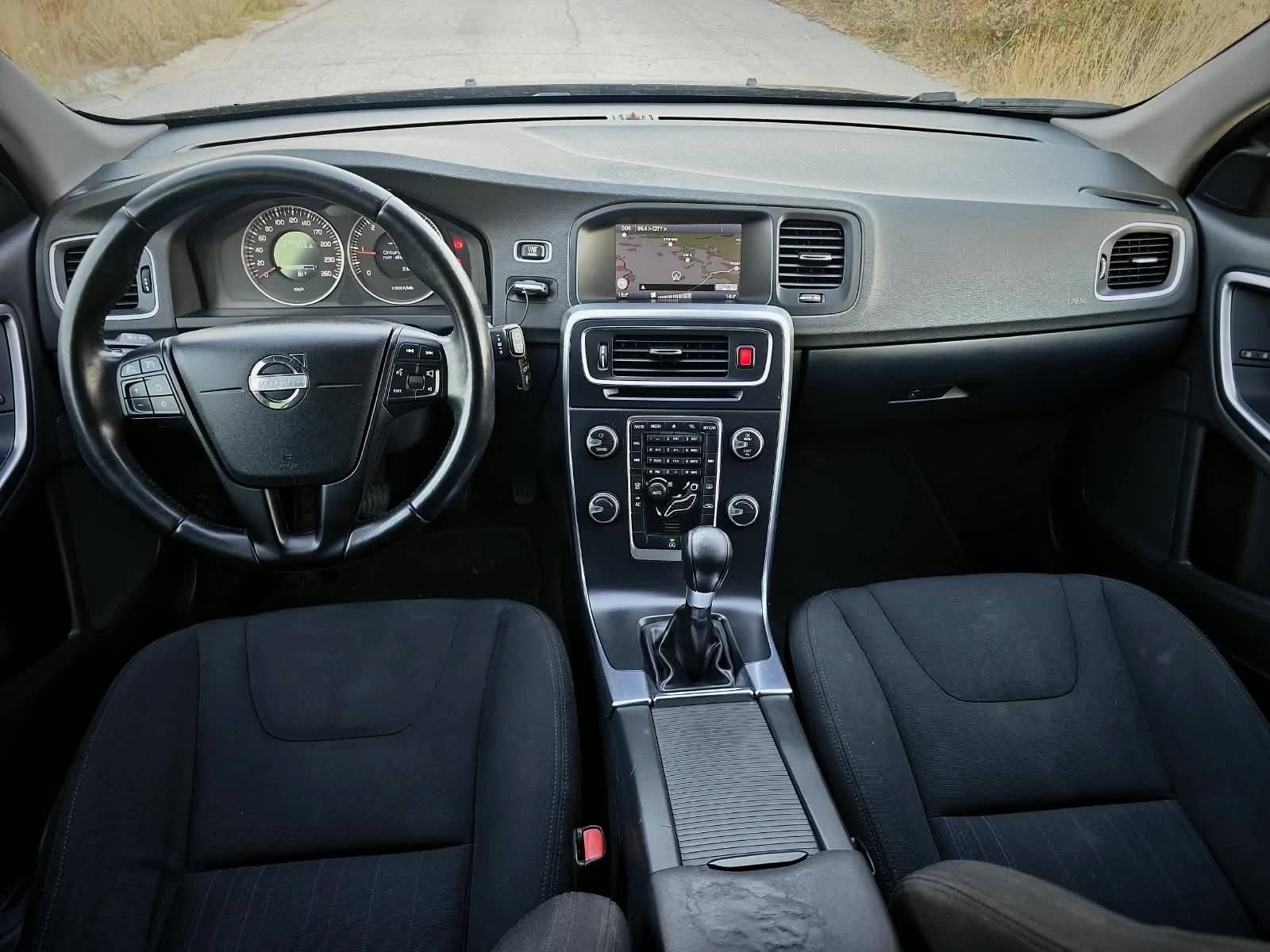 Volvo V60 * Exclusive* , снимка 10 - Автомобили и джипове - 55949024