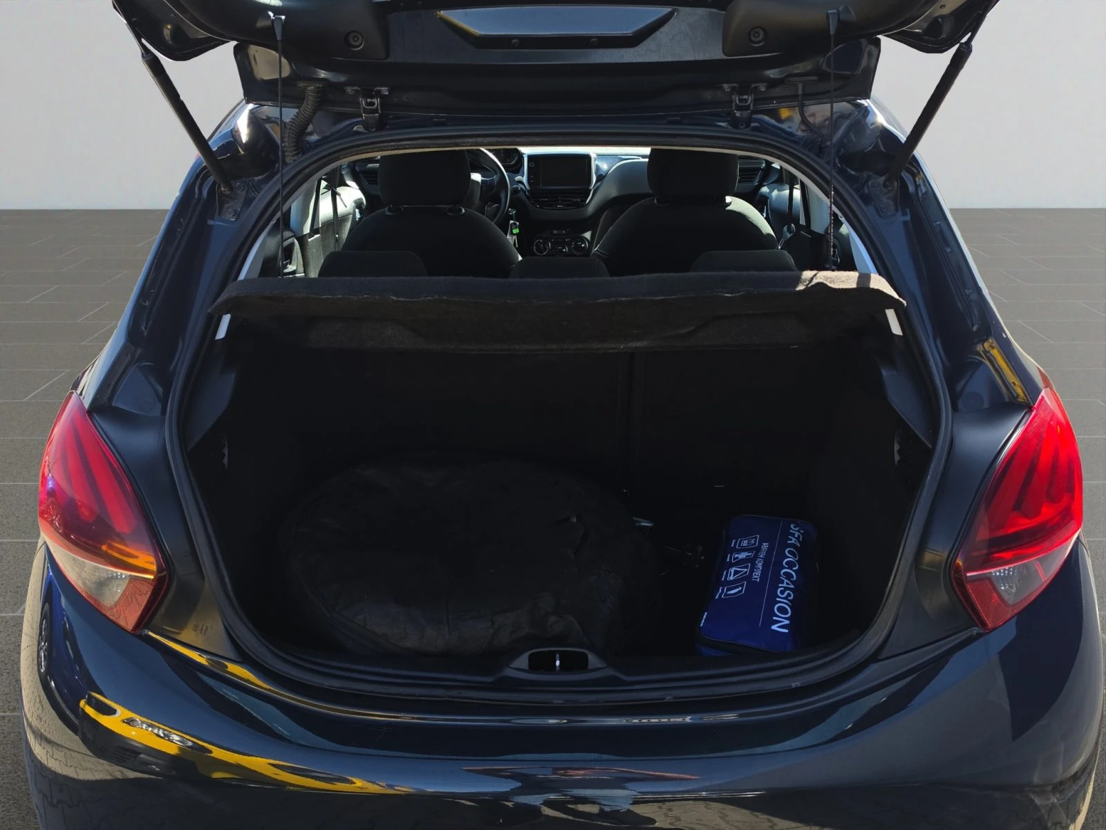 Peugeot 208 5P ACTIVE 1.2 VTi 68 BVM5 EURO 6.2//1810191 | Mobile.bg � ����������� 13