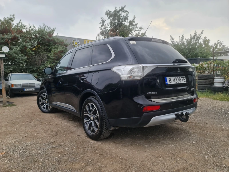 Mitsubishi Outlander БЕЗУПРЕЧНА, снимка 5 - Автомобили и джипове - 47466342