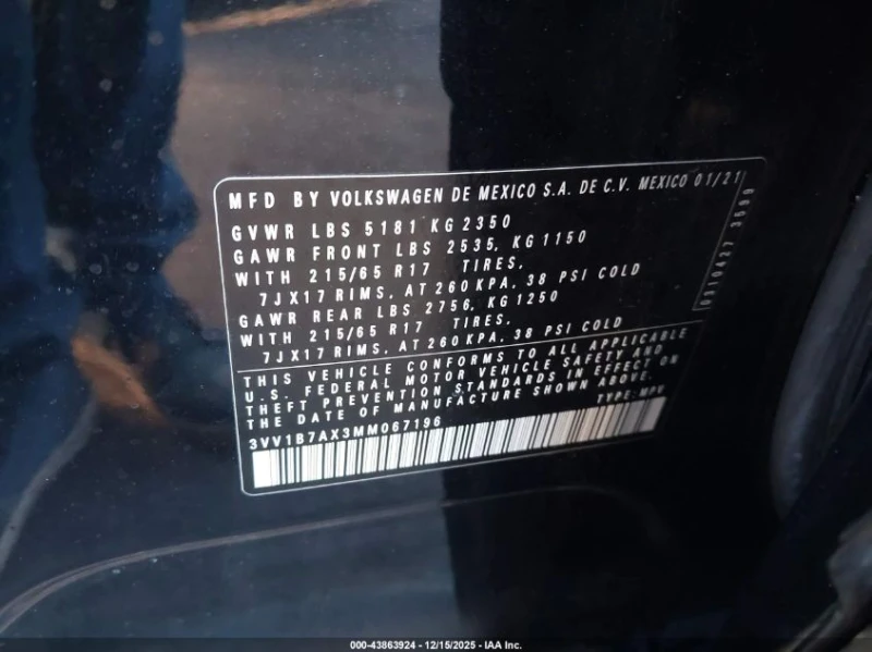 VW Tiguan 2.0T S FWD, снимка 9 - Автомобили и джипове - 53278158