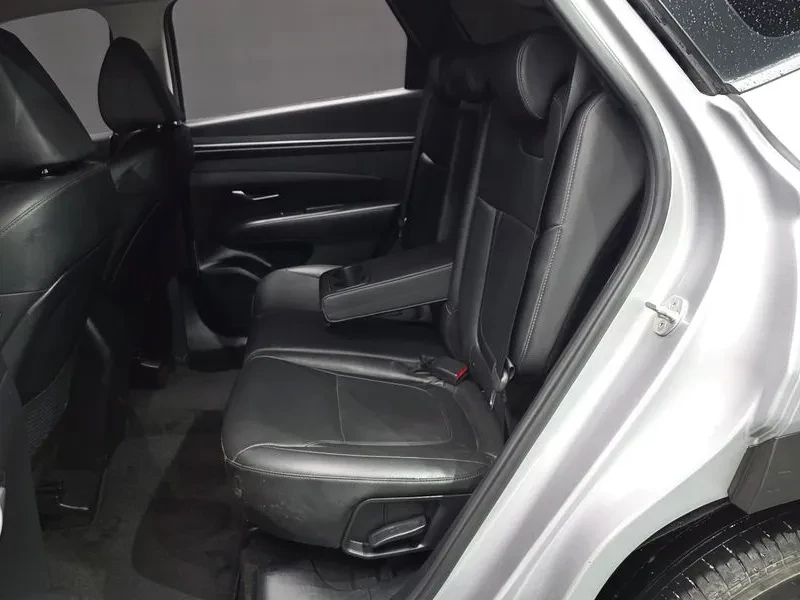 Hyundai Tucson  Diesel 2.0 4Wd Modern, снимка 12 - Автомобили и джипове - 56130782