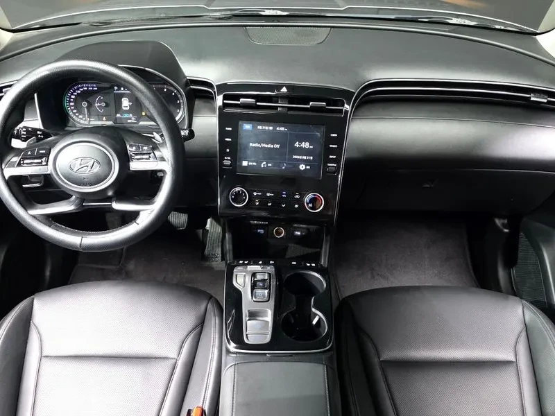 Hyundai Tucson  Diesel 2.0 4Wd Modern, снимка 7 - Автомобили и джипове - 56130782