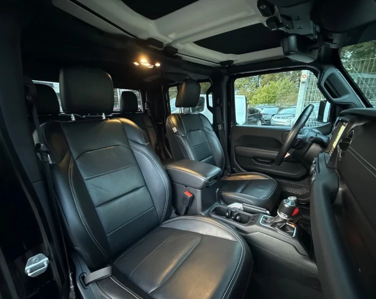 Jeep Gladiator 3.0 V6 Launch Edition 4WD, снимка 7 - Автомобили и джипове - 56624450