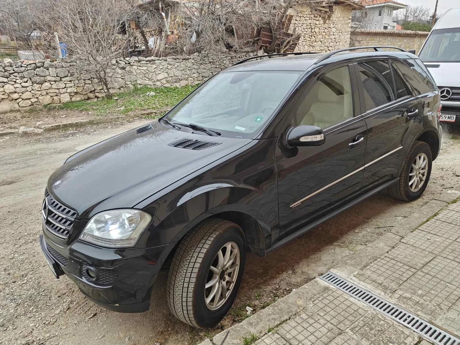 Mercedes-Benz ML 320 CDI 4 MATIC - изображение 2