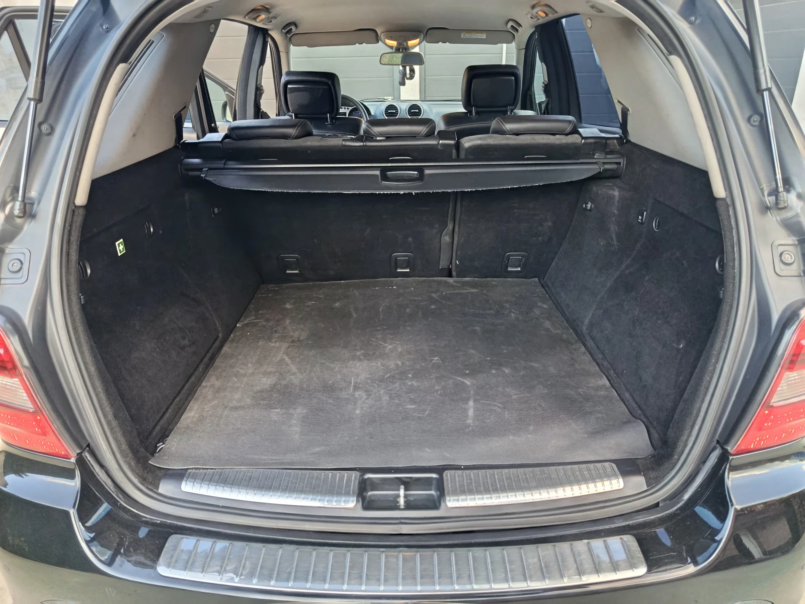 Mercedes-Benz ML 320 Джип, снимка 11 - Автомобили и джипове - 54347264