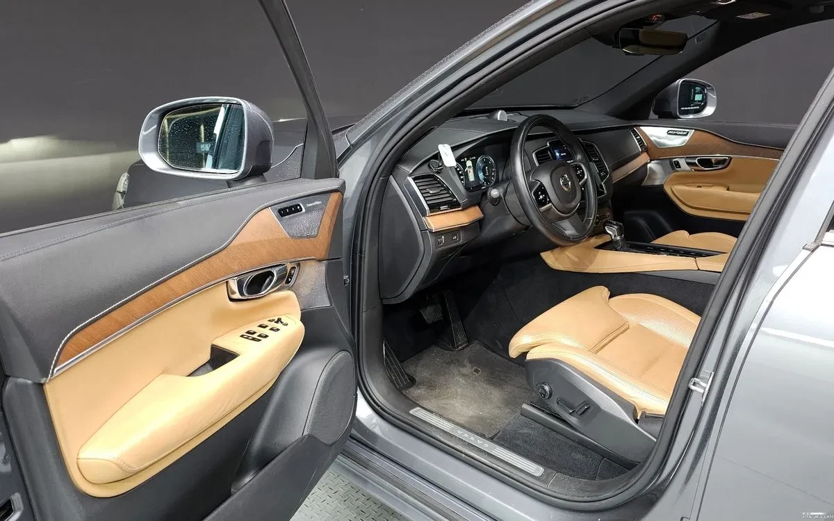 Volvo Xc90 D5 Inscription, снимка 9 - Автомобили и джипове - 54857475