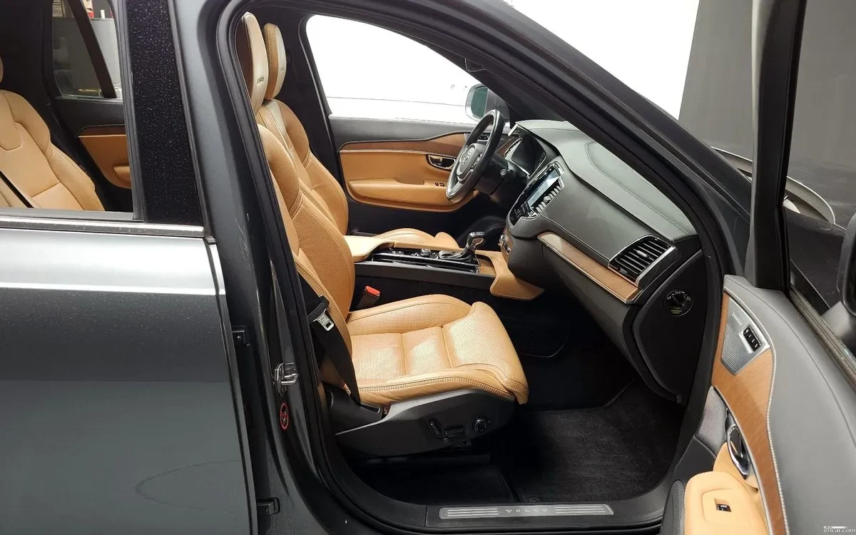 Volvo Xc90 D5 Inscription, снимка 10 - Автомобили и джипове - 54857475