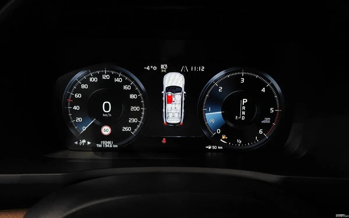 Volvo Xc90 D5 Inscription, снимка 7 - Автомобили и джипове - 54857475