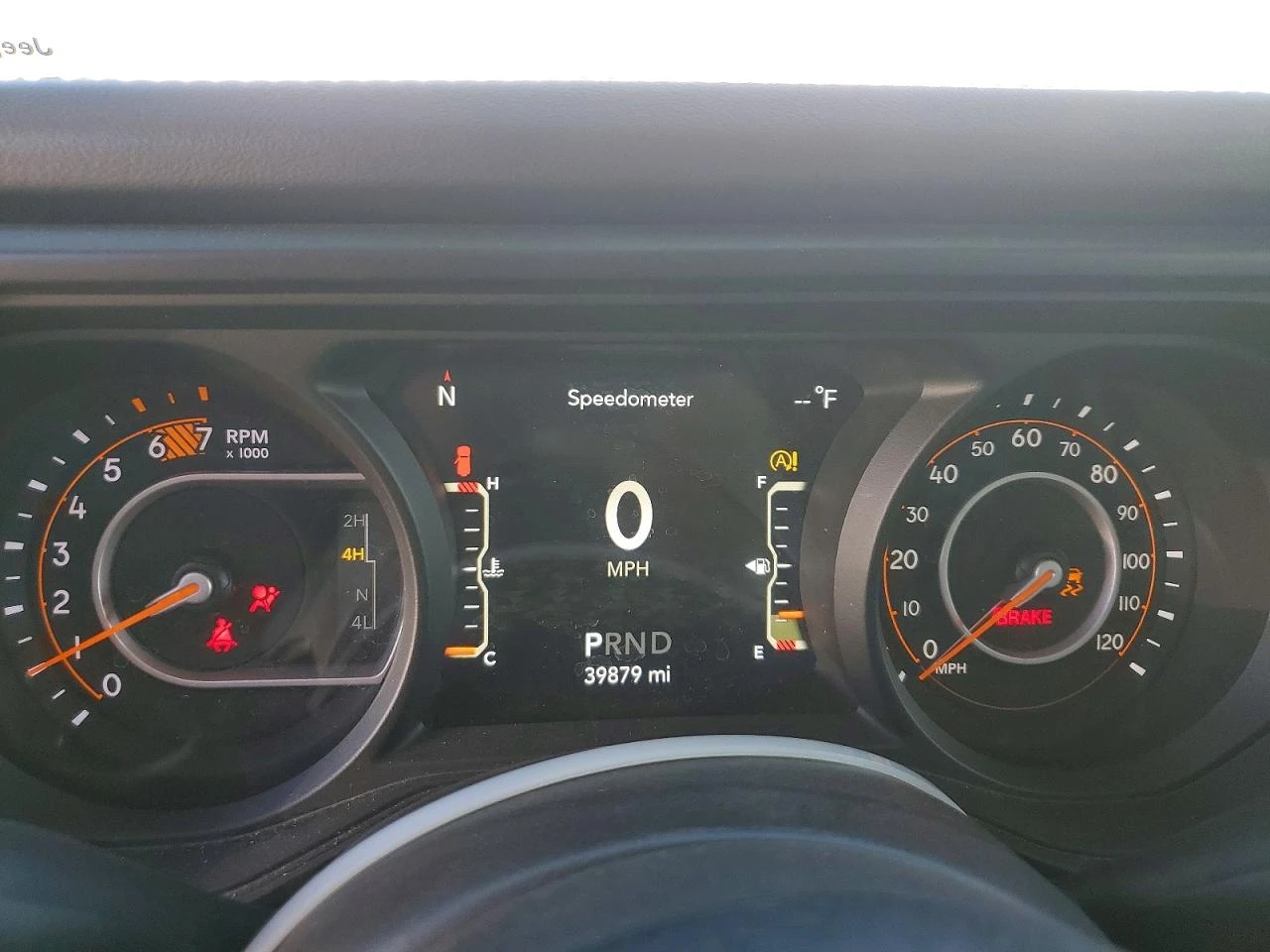 Jeep Wrangler, снимка 3 - Автомобили и джипове - 55755134