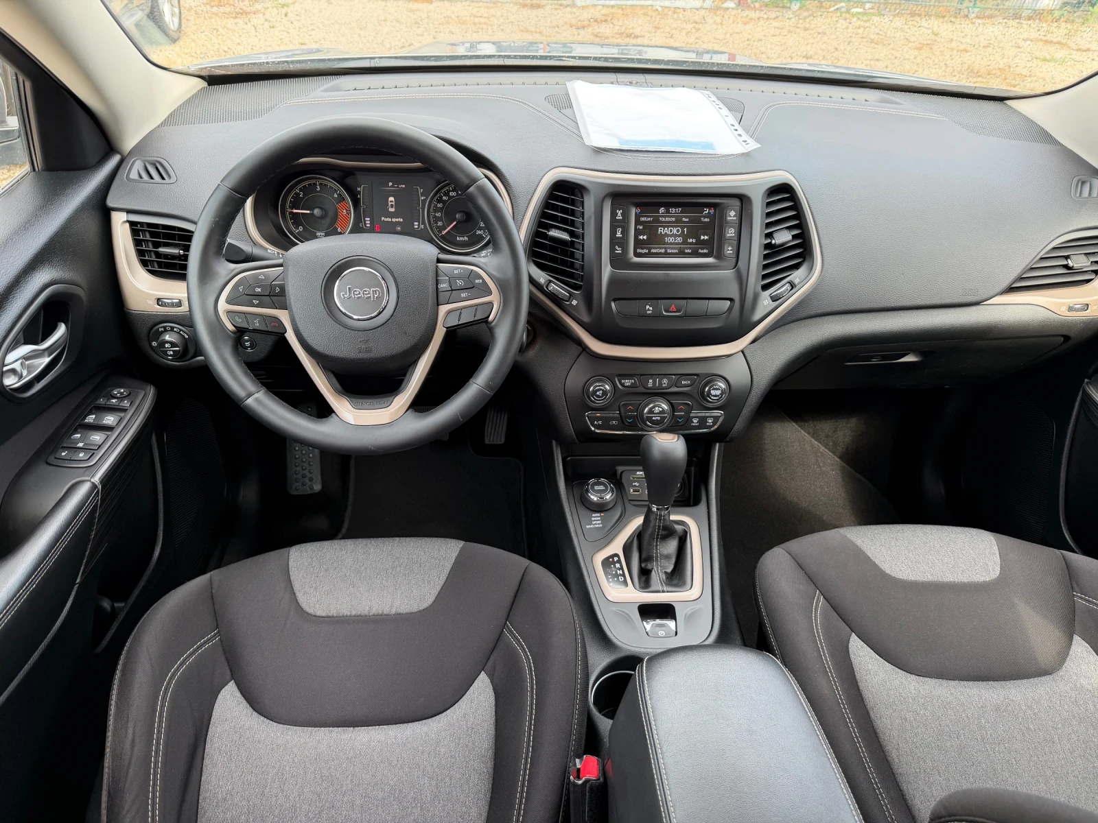 Jeep Cherokee 2, 0 M-JET 9 СКОРОСТИ ЛИЗИНГ ВИДЕО, снимка 10 - Автомобили и джипове - 55946320