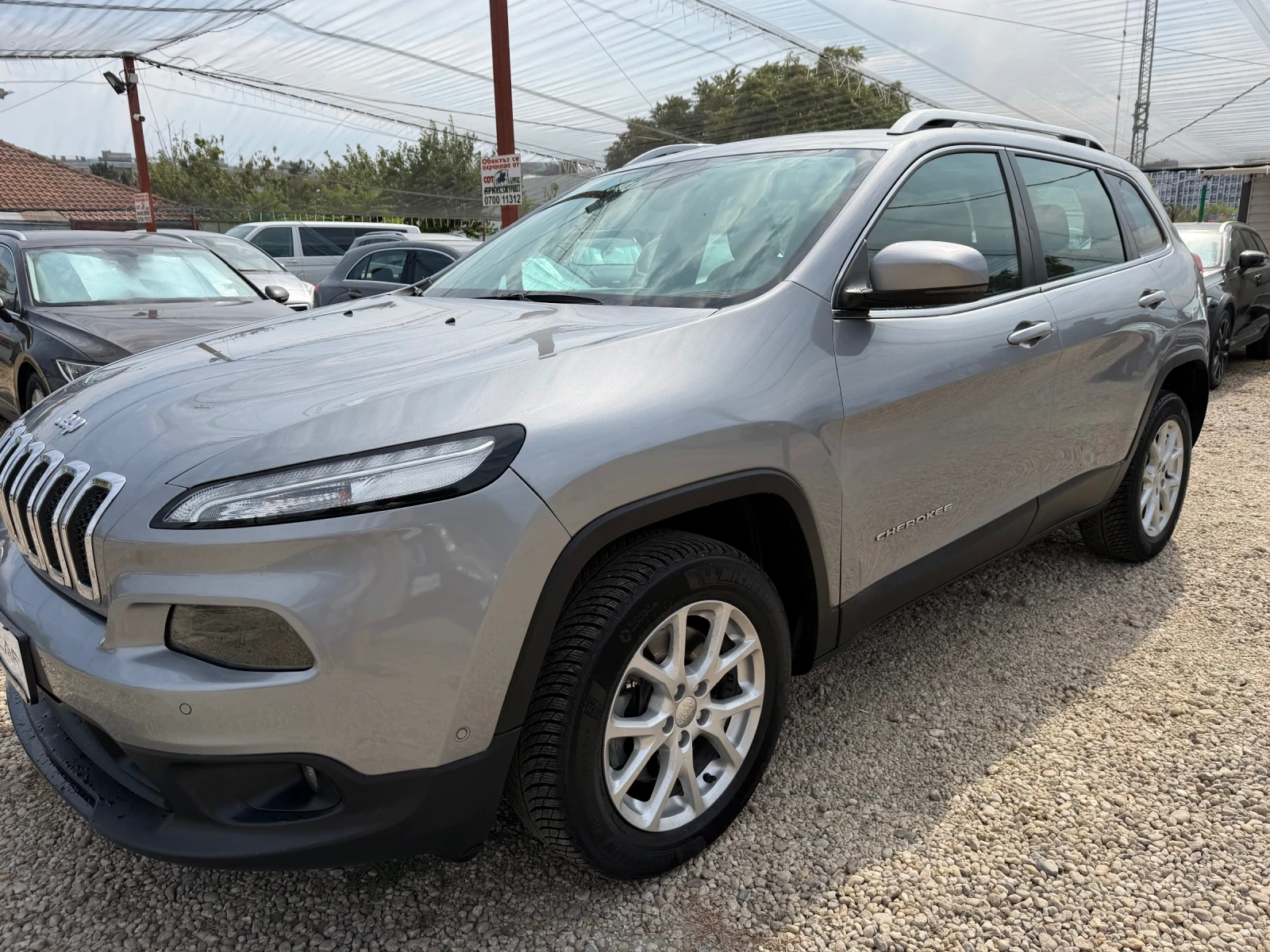 Jeep Cherokee 2, 0 M-JET 9 СКОРОСТИ ЛИЗИНГ ВИДЕО, снимка 2 - Автомобили и джипове - 55946320