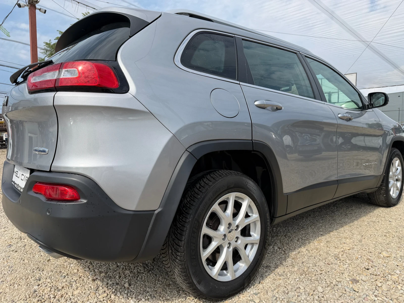 Jeep Cherokee 2, 0 M-JET 9 СКОРОСТИ ЛИЗИНГ ВИДЕО, снимка 5 - Автомобили и джипове - 55946320