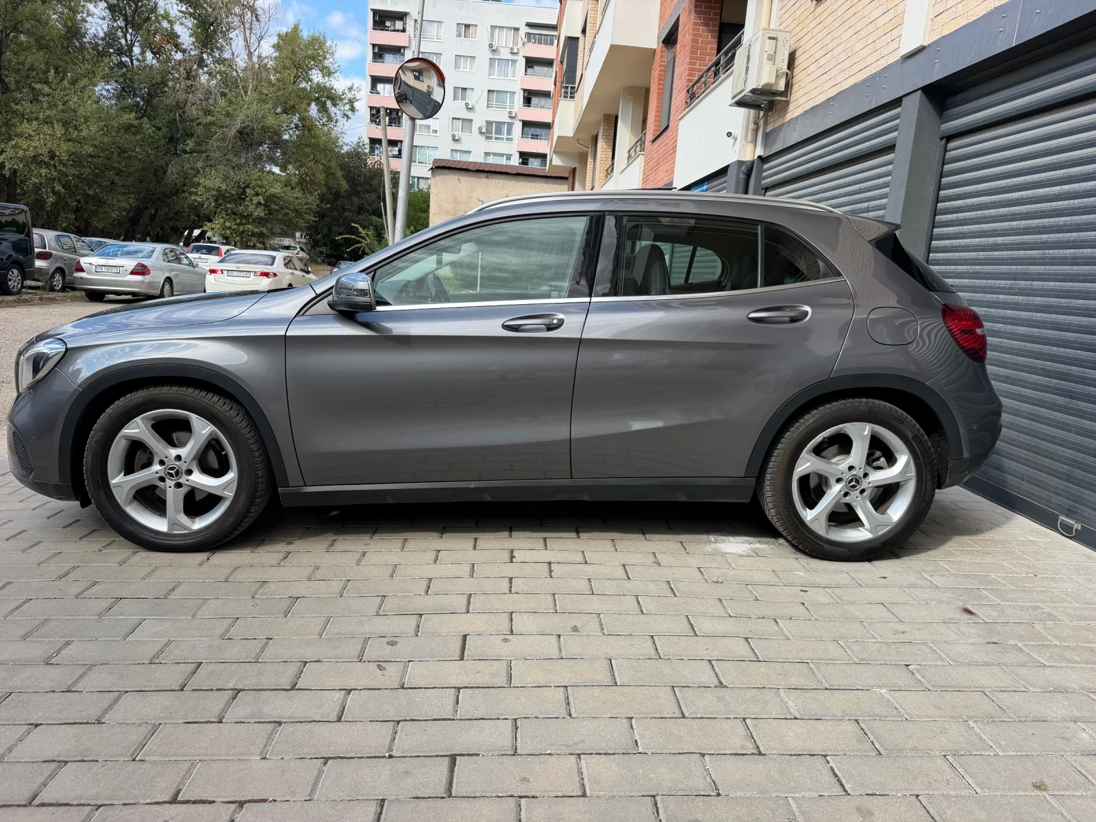 Mercedes-Benz GLA 200 CDi, снимка 2 - Автомобили и джипове - 56247088
