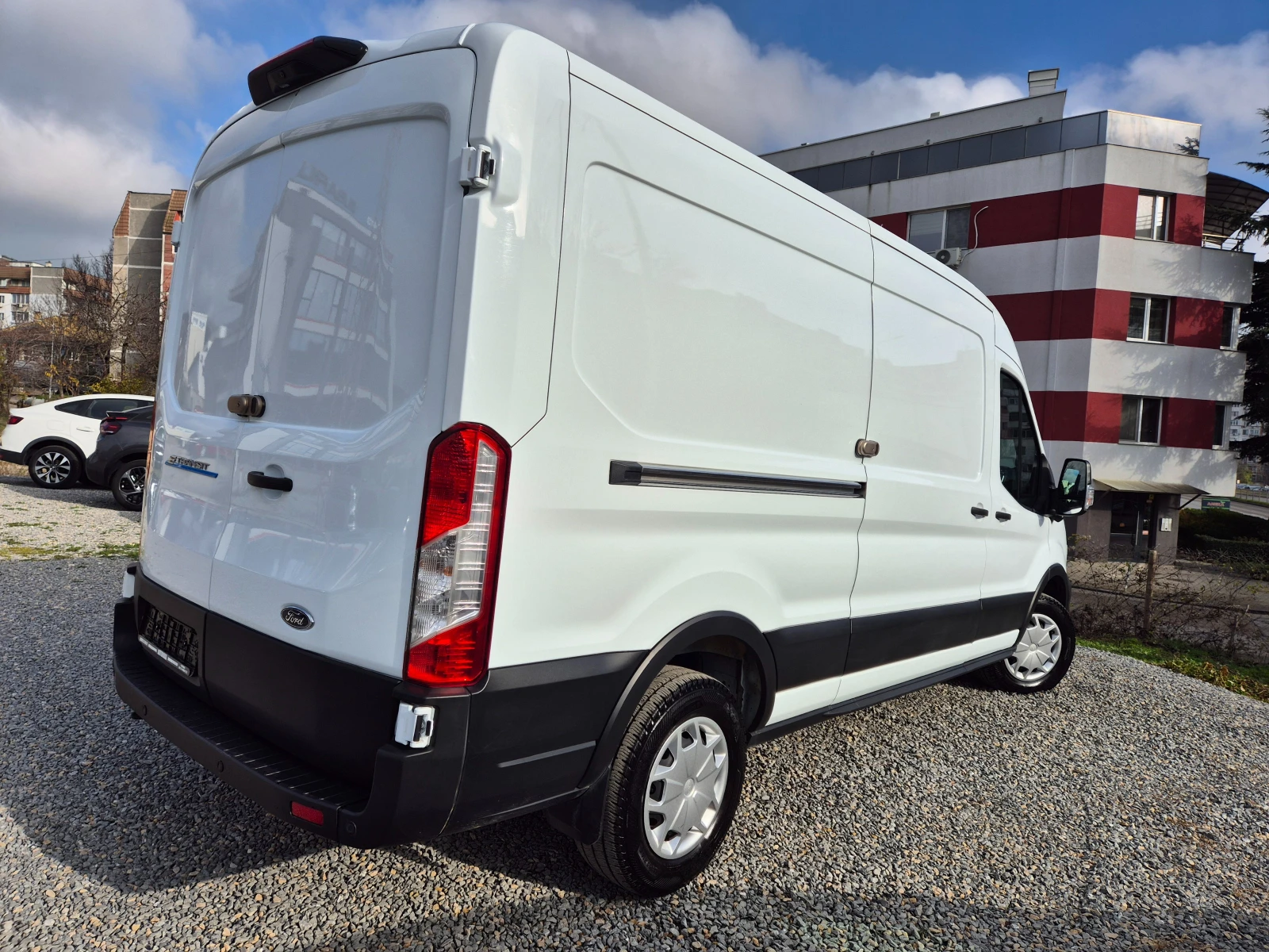 Ford Transit ELECTRIC-75 KW-184 K.S.-L3-H2 - изображение 2
