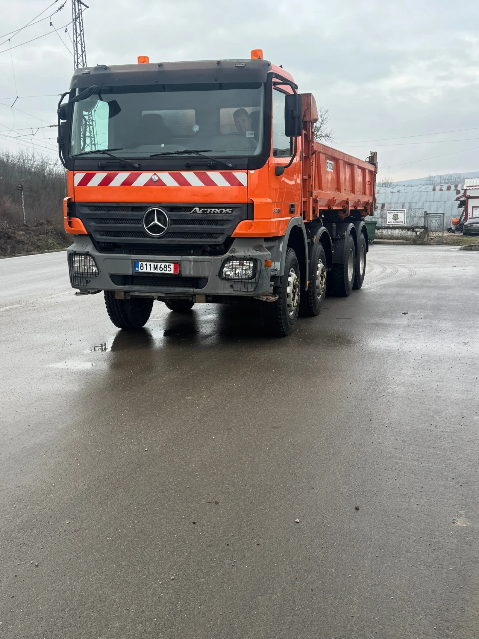 Mercedes-Benz Actros Самосвал 3236 - изображение 2