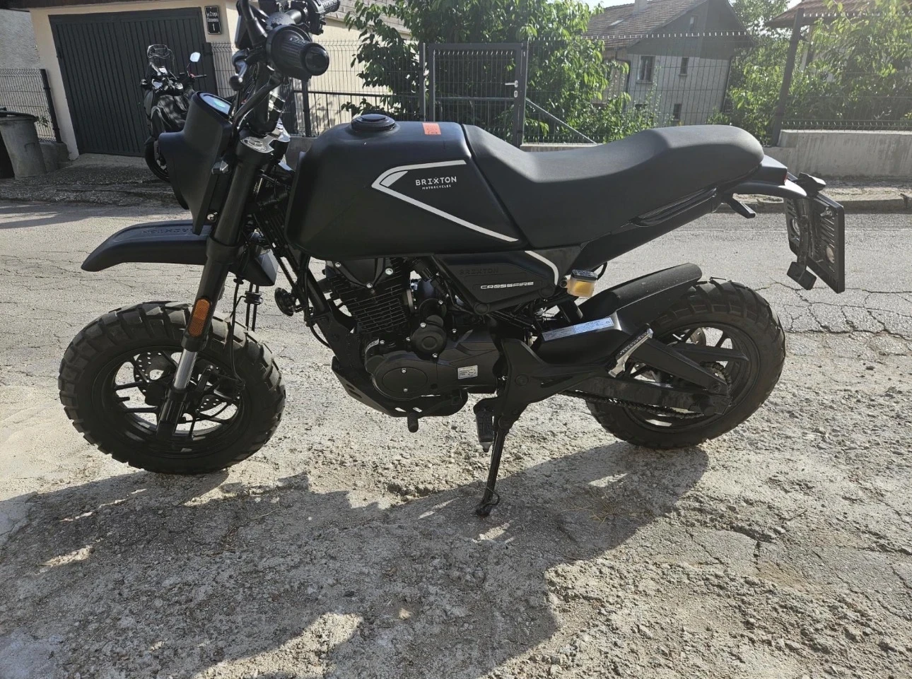 Brixton BX 125
