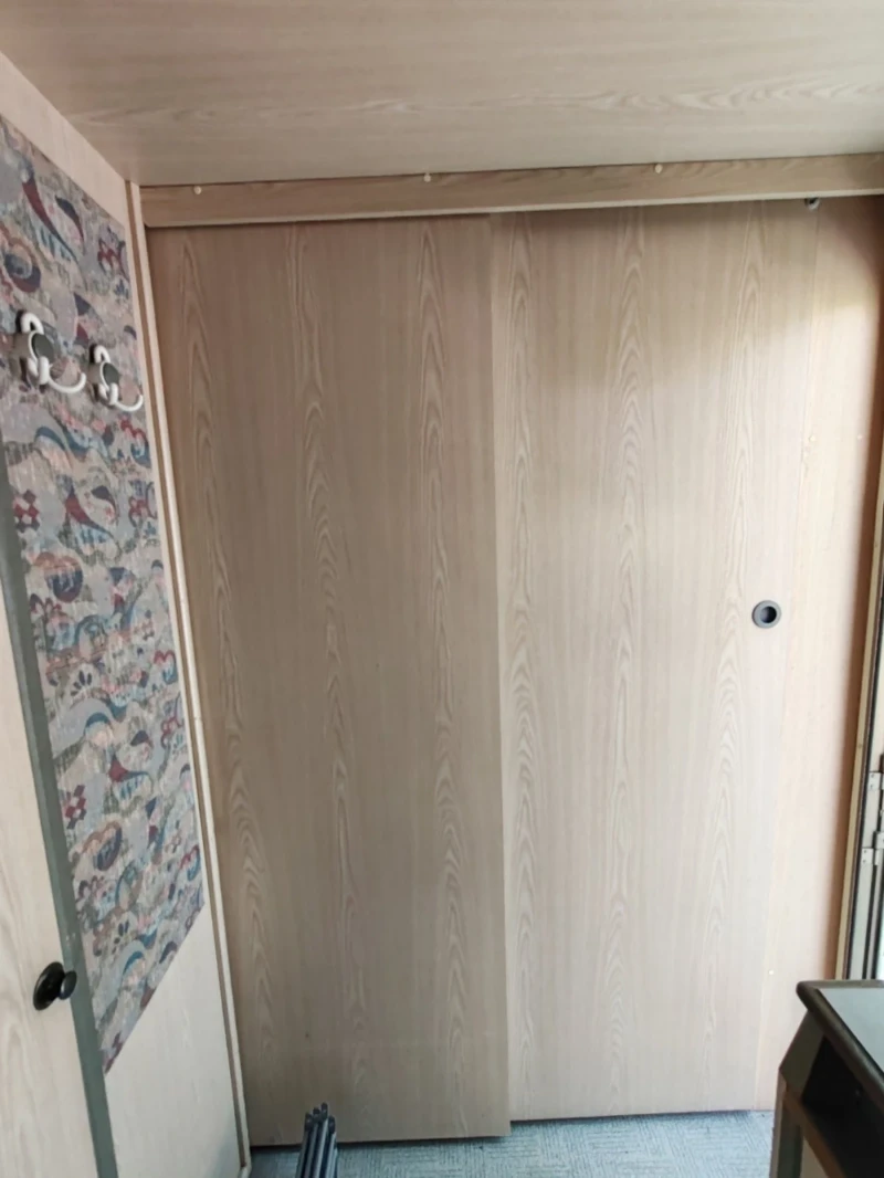 Каравана Dethleffs New Line, снимка 9 - Каравани и кемпери - 52211112