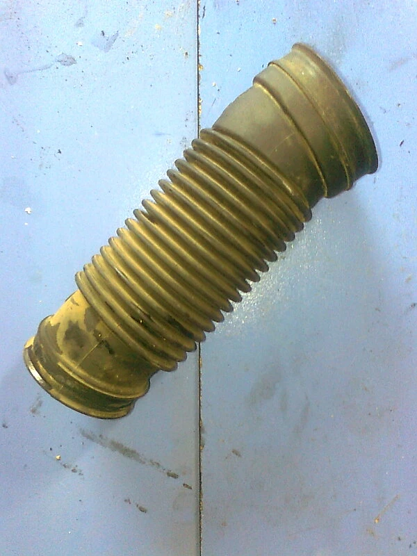 маркуч въздушен филтър за Ситроен Ц8 2.2 HDI 04г.