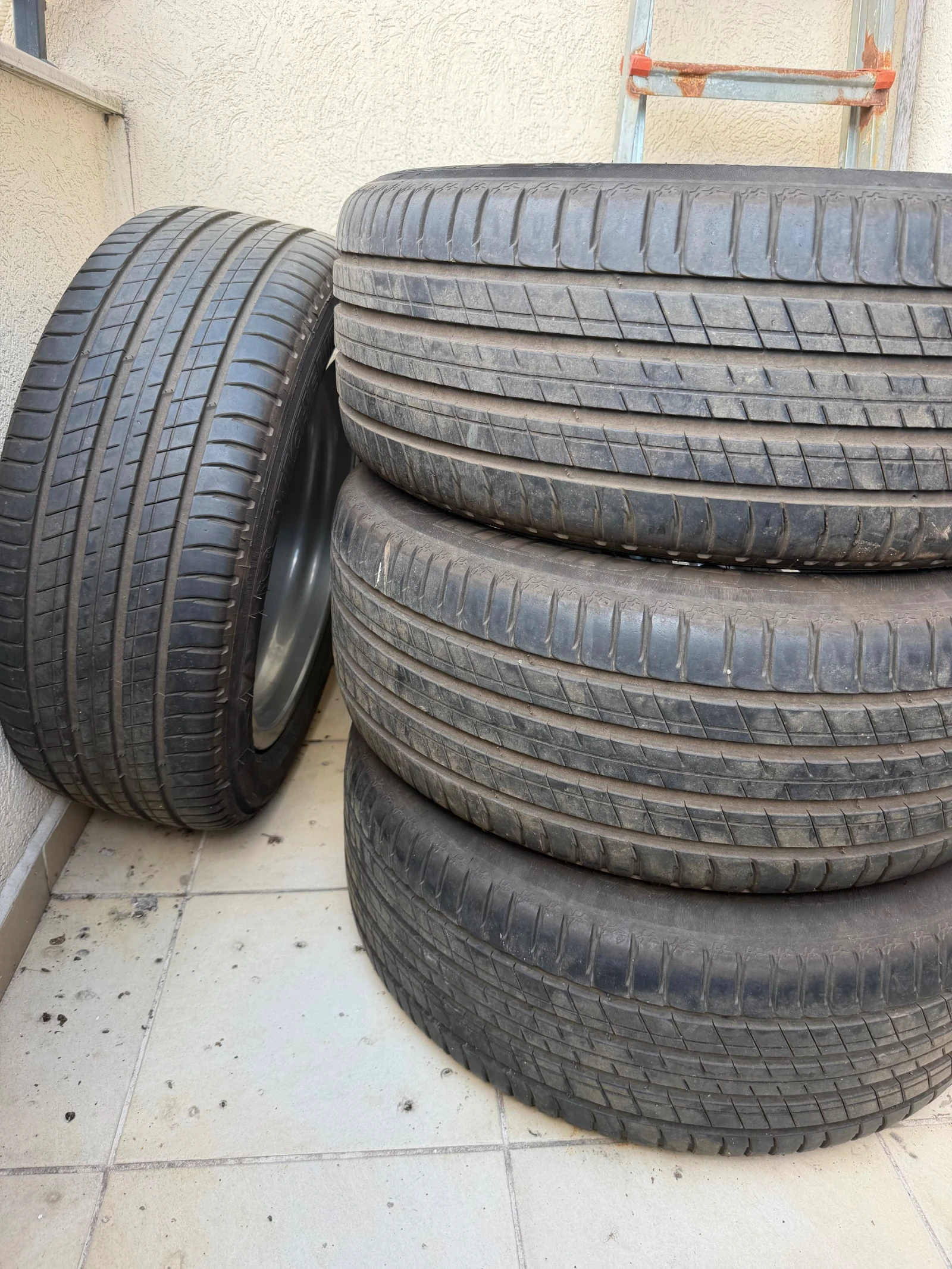 Гуми с джанти Michelin 245/50R19, снимка 2 - Гуми и джанти - 56012078
