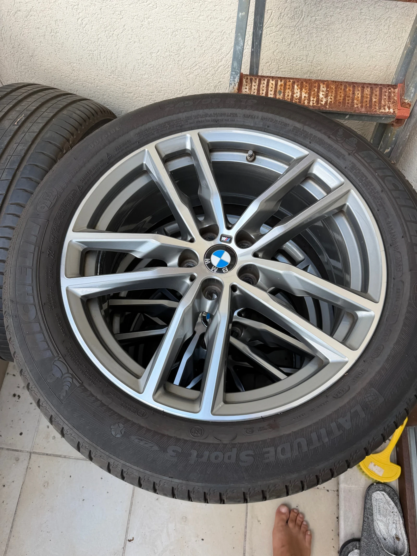 Гуми с джанти Michelin 245/50R19, снимка 4 - Гуми и джанти - 56012078