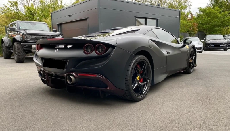 Ferrari F8 Tributo 3.9 V8, снимка 3 - Автомобили и джипове - 48996904